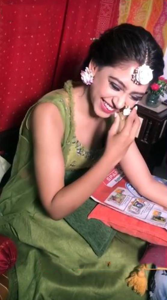 कैसी ये यारियां फेम नीति टेलर की जल्द होगी शादी, मेहंदी की तस्वीरें Viral