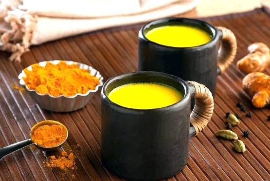 हल्दी यूं ही नहीं कहलाती मसालों की रानी, संजीवनी बूटी से नहीं कम