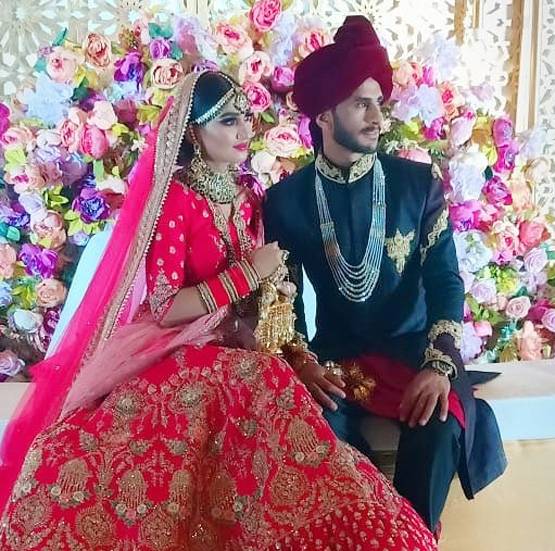 पाक क्रिकेटर ने भारतीय लड़की के साथ रचाई शादी, देखें तस्वीरें