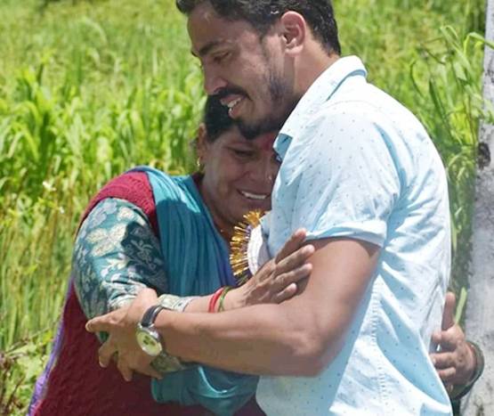 जब टीचर ने ली विदाई, तो रो पड़ा स्कूल का हर बच्चा, देखें-PHOTOS