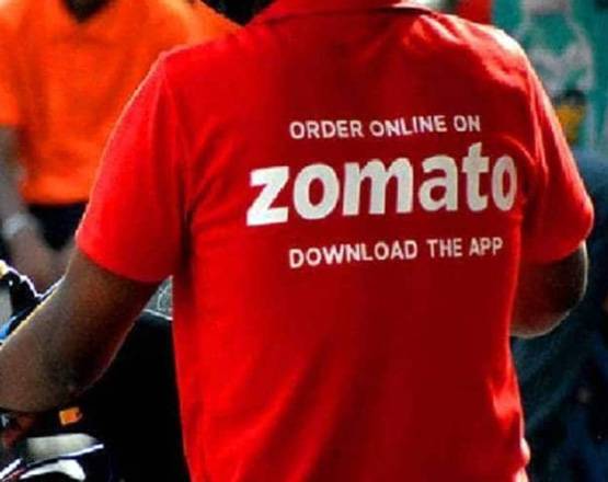 'खाने का कोई धर्म नहीं' कहने वाले ये हैं Zomato के मालिक, IIT से की पढ़ाई