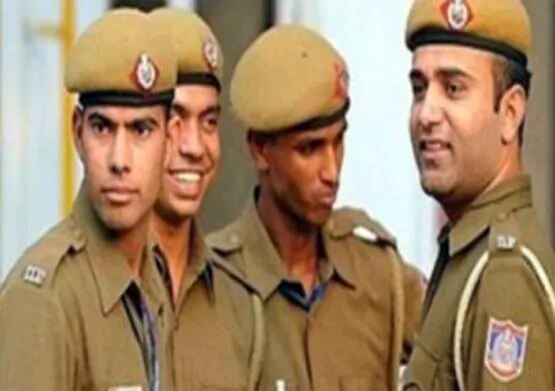 Bihar Police: ग्रेजुएट के लिए 2446 पदों पर नौकरी, मिलेगी इतनी सैलरी