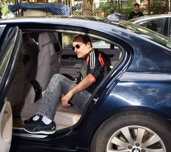 अक्षय खन्ना की तस्वीर देख हैरान हैं फैंस, बोले- ये क्या हो गया देखते-देखते