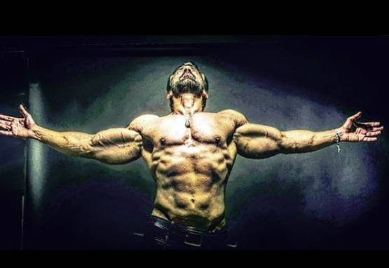 8 महीने में बनानी है नवाब शाह जैसी बॉडी? हफ्ते में 5 दिन करें ये एक्सरसाइज