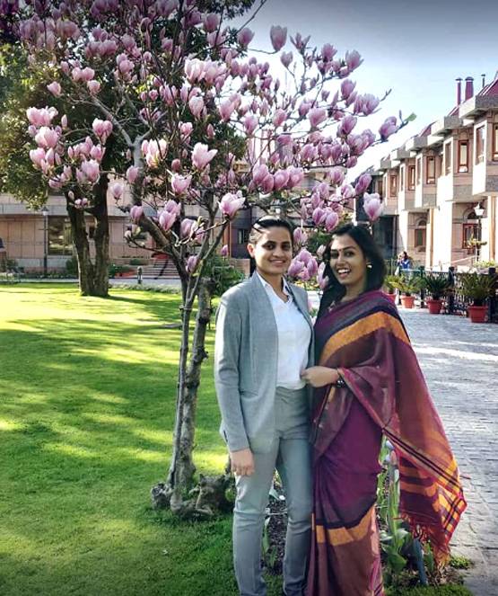 पहले प्रयास में ही प्रतिष्ठा बनीं IAS, दिए UPSC के लिए ये टिप्स