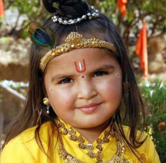 TV पर नन्हे कृष्ण के रोल से मशहूर हुई थी बच्ची, अब दिखती हैं ऐसी