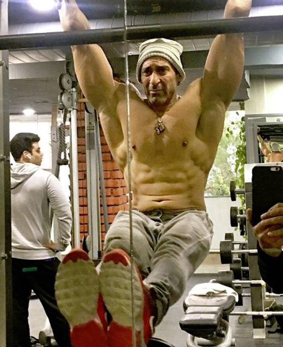 8 महीने में बनानी है नवाब शाह जैसी बॉडी? हफ्ते में 5 दिन करें ये एक्सरसाइज