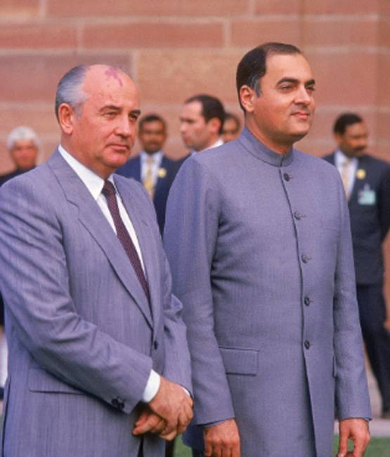 राजीव गांधी के वो बड़े काम, जिनकी वजह से बदली भारत की तस्वीर