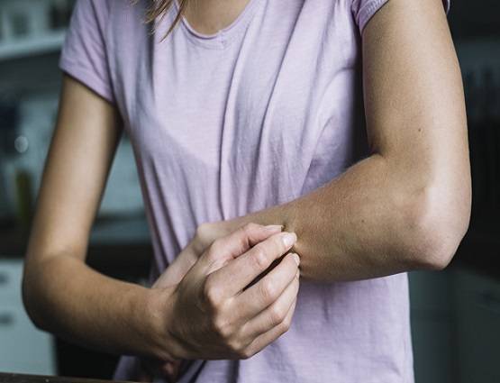 बारिश में स्किन इंफेक्शन का खतरा, 5 जादूई टिप्स से करें देखभाल