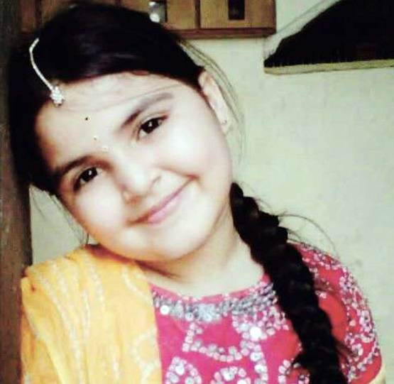 TV पर नन्हे कृष्ण के रोल से मशहूर हुई थी बच्ची, अब दिखती हैं ऐसी