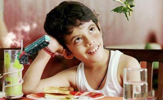 इतना बदल गया 'तारे जमीन पर' फेम दर्शील का लुक, थ‍ियेटर में आजमा रहे किस्मत