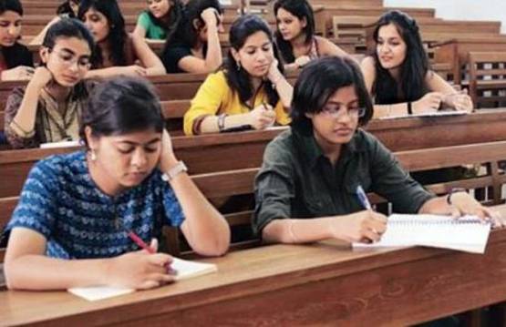 300 कमाने वाले मजदूर की बेटी ने पास की NEET परीक्षा, बनेगी डॉक्टर