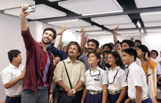 ऋतिक रोशन की Super 30 के बाद ऐसे बदल गई आनंद कुमार की जिंदगी