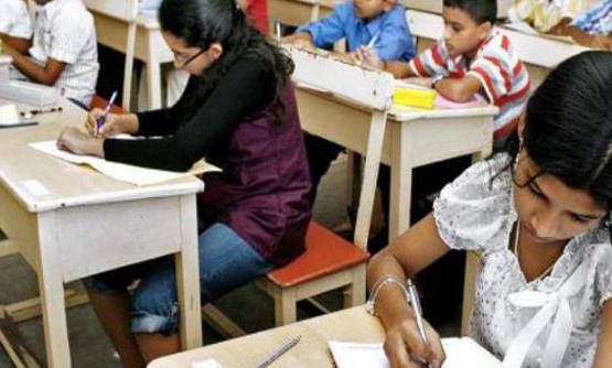 300 कमाने वाले मजदूर की बेटी ने पास की NEET परीक्षा, बनेगी डॉक्टर