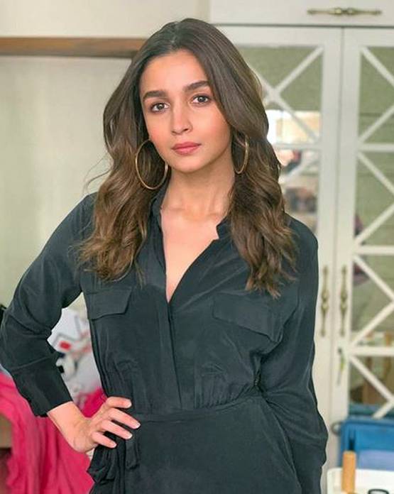 आलिया भट्ट का प्राडा सॉन्ग हुआ वायरल, अब आई शूटिंग की तस्वीरें