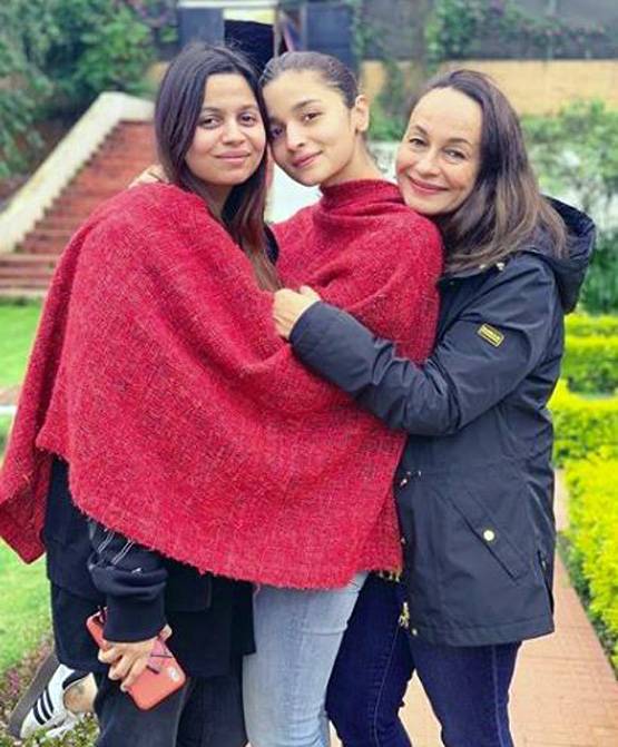 एक्टर्स के भाई बहन, सितारों से कम नहीं होती है इनकी चर्चा