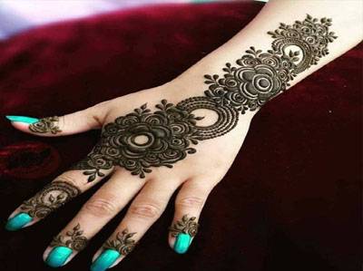 बकरीद: हाथों में सजाएं ये खूबसूरत Arabic मेहंदी डिजाइन