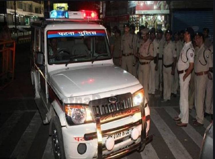 स्मार्टफोन पर पोर्न देखकर की उसकी नकल, जान गई निकल