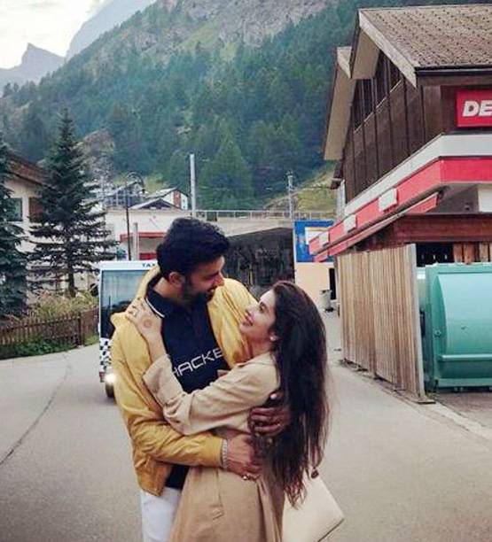 स्‍व‍िटजरलैंड में राजीव-चारु असोपा का हनीमून, ऐसे कर रहे हैं एन्जॉय
