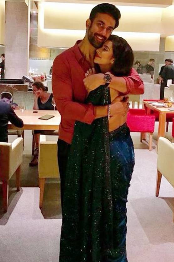 चारु असोपा ने मनाया पति राजीव सेन का जन्मदिन, लिखा खूबसूरत नोट