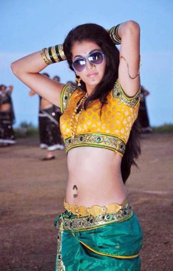 9 साल में इतना बदल गया तापसी पन्नू का लुक, देखें अनसीन तस्वीरें