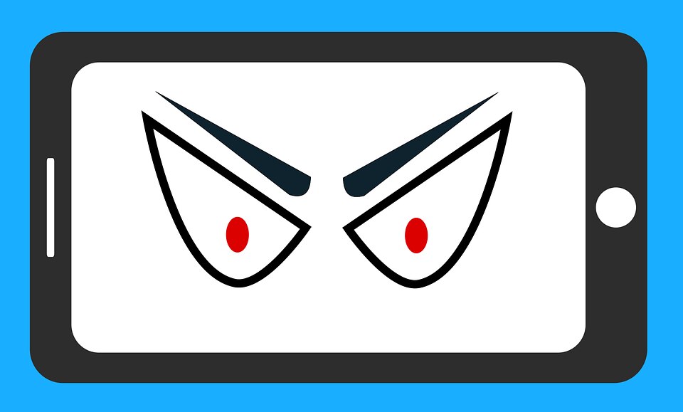 इन 34 खतरनाक ऐप्स को डाउनलोड करने से पहले डबल चेक करें