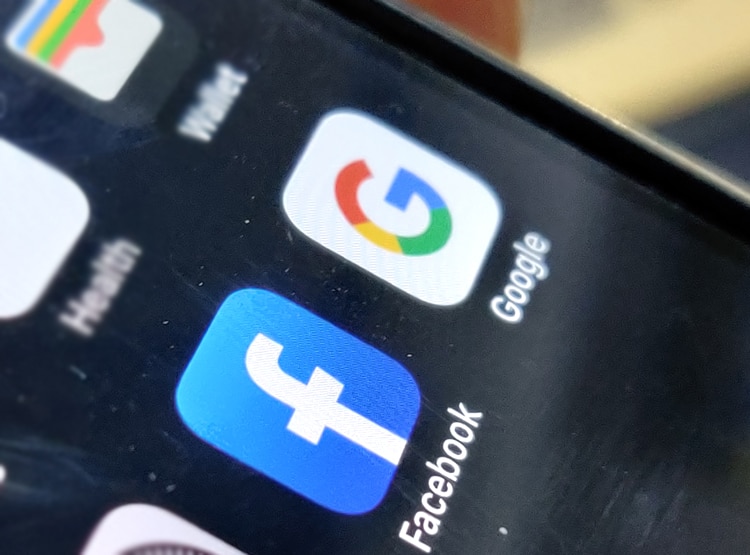 क्या आपके स्मार्टफोन में है फेक Google Play Store? ऐसे करें चेक