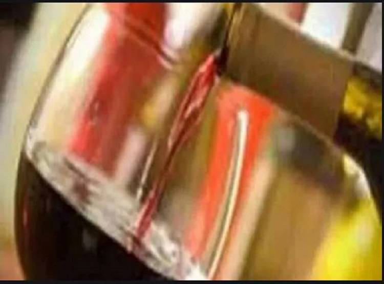 शराब के लिए नहीं दिए पैसे तो मां की हत्या कर निकाला भेजा, किया फ्राई