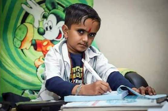 तीन फिट के गणेश को ऐसे मिला MBBS में एडमिशन, ये हुआ कॉलेज के पहले दिन