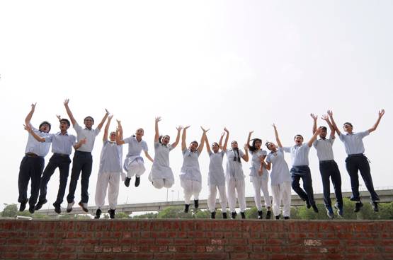 IAS बनने के लिए घंटों पढ़ना जरूरी नहीं, पढ़ें, UPSC टॉपर के टिप्स