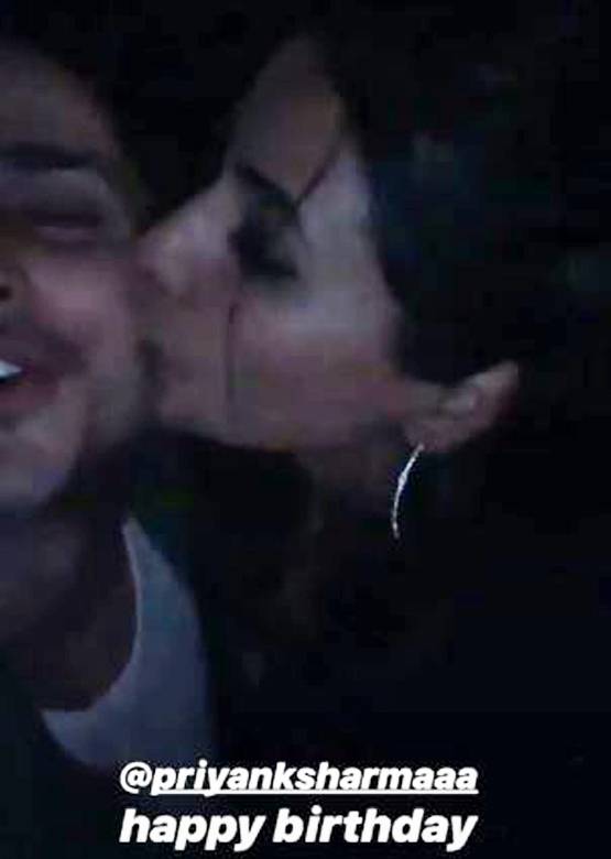 हिना खान ने BFF प्रियांक को गाल पर किया किस, बर्थडे पर दिया ये तोहफा