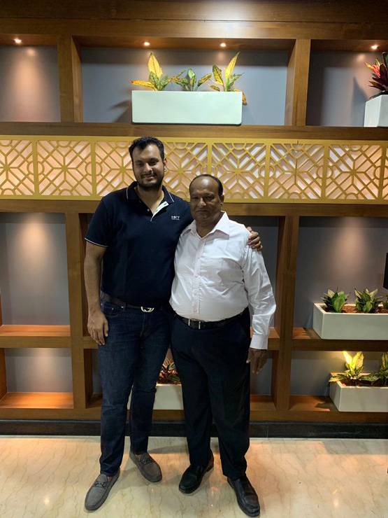 CA टॉपर ने लाखों की नौकरी छोड़ी, पहले प्रयास में IAS में सफल, जानें टिप्स