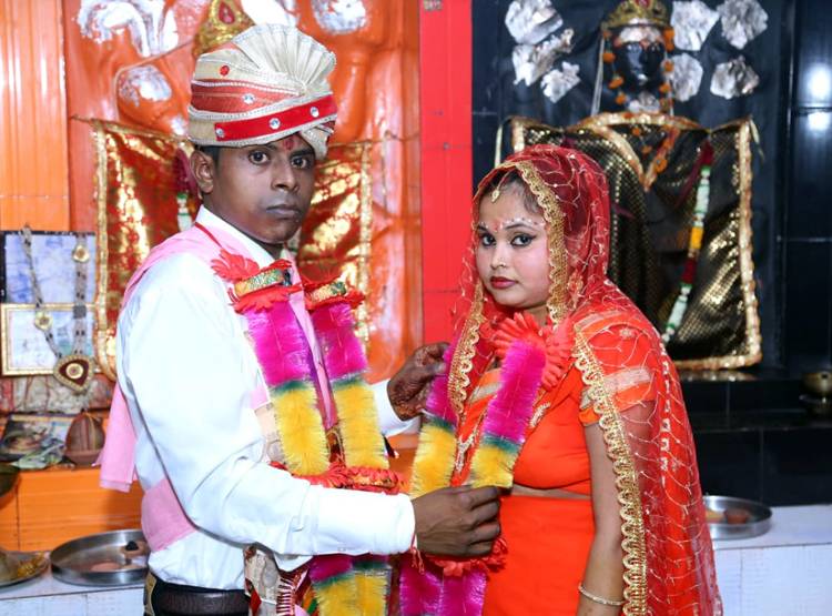 शादी की पहली रात द‍ुल्हन ने ससुराल‍ियों को ख‍िलाया हाथ का खाना, फ‍िर...