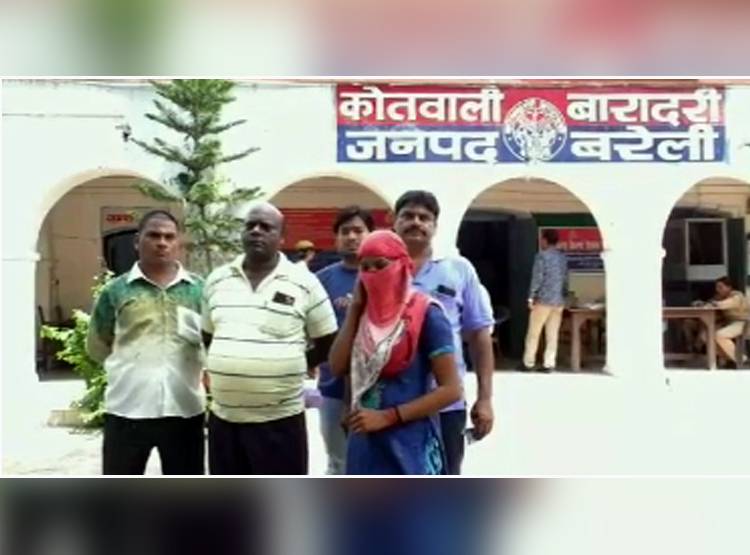 लड़की के ल‍िए बदला नाम, पहना कलावा, रेप का वीड‍ियो बनाकर क‍िया ब्लैकमेल