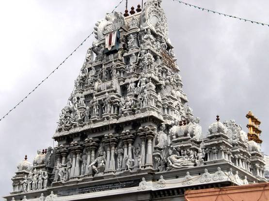 श्रीकृष्ण के 10 प्रसिद्ध मंदिर, इस जन्माष्टमी दर्शन करने से मिटेंगे दुख