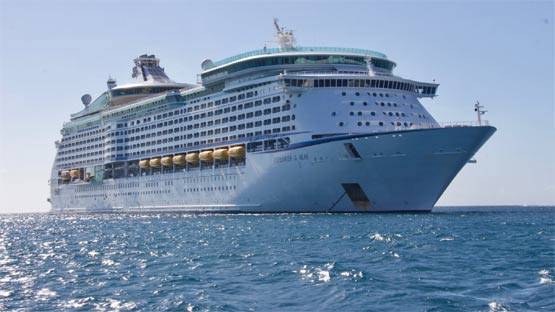 लड़की को 12 लोगों के ग्रुप ने पिलाई शराब, क्रूज शिप पर हुआ गैंगरेप