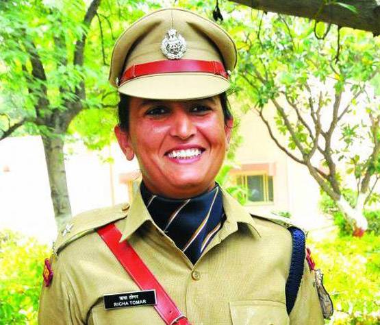 शादी-घर-पति-बच्चा: कुछ यूं किया संघर्ष, तब IPS बनी किसान की बेटी