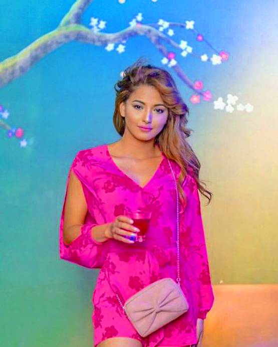 रॉयल फैमिली से हैं ये नेपाली एक्‍ट्रेस, ए‍क फिल्‍म का करती हैं इतना चार्ज