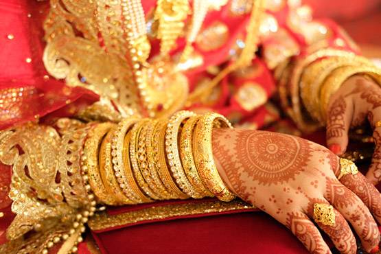 17 साल की लड़की की कजन से जबरन करा दी शादी, घर छोड़कर भागी