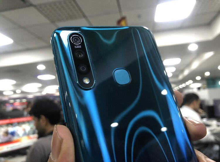 इन स्मार्टफोन के प्रोसेसर में पाया गया बग, चेक कर करें अपडेट