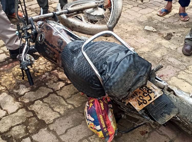 ड्राइवर को हार्ट अटैक, स‍िलेंडर भरा ट्रक पेट्रोल पंप में घुसा, फ‍िर...