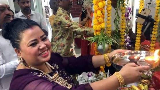 गणेश पूजा के जश्न में डूबे TV सितारे, घर में यूं किया बप्पा का स्वागत