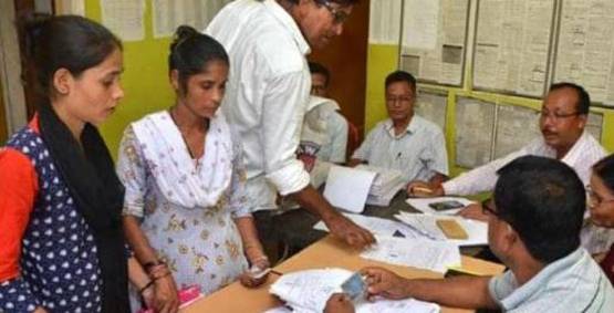 प्रतीक हजेला: IIT के बाद IAS, अब NRC लिस्ट में निभाई अहम भूमिका