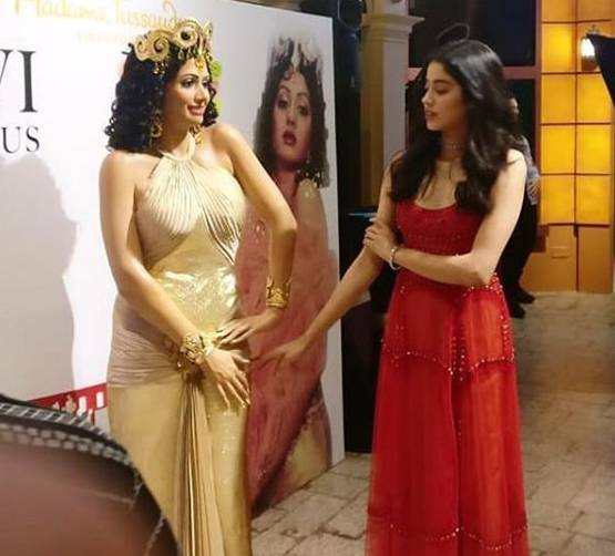 वैक्स स्टैच्यू के अनावरण पर फैन्स बोले- ये हमारी श्रीदेवी नहीं