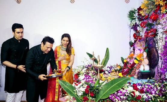 नाना के घर विराजे गणपत‍ि बप्पा, गोव‍िंदा ने बेटे-बेटी संग किया पूजन