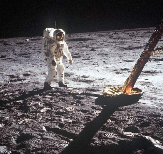 बज एल्ड्रिन से हुई थी छोटी सी चूक, बन गए चांद पर पेशाब करने वाले पहले शख्स