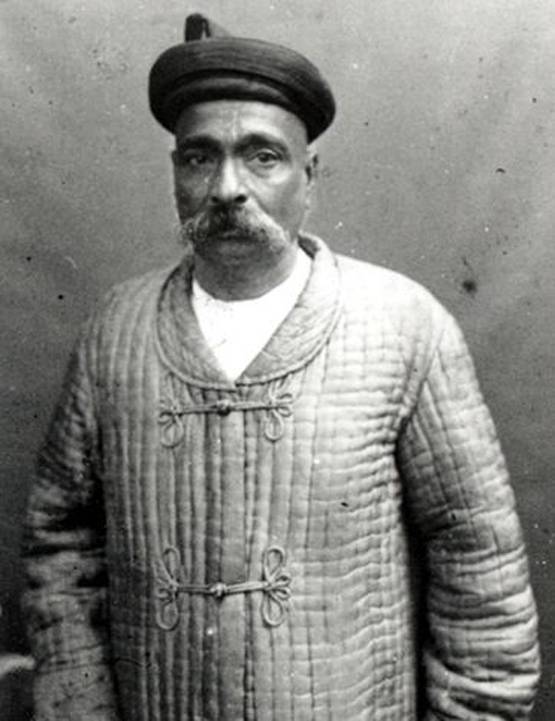 क्यों गणेश मूर्ति का होता है विसर्जन? तिलक से खास कनेक्शन