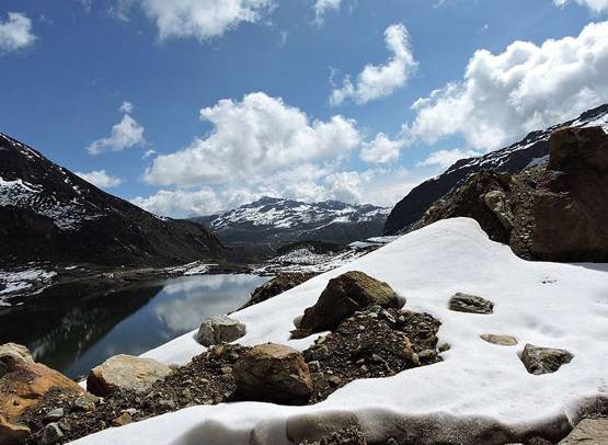 भारत में हैं ये 6 जगहें, लेकिन बिना 'वीजा' के यहां नहीं घूम सकते