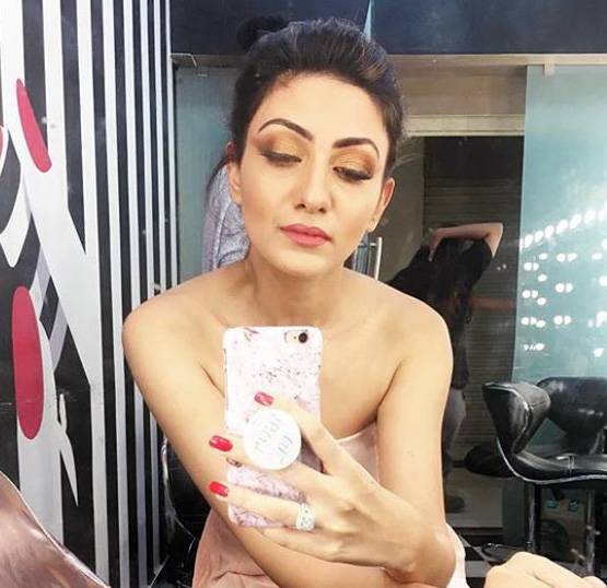 खुला राज, प्र‍ियंका के भाई सिद्धार्थ संग दिखी मिस्ट्री गर्ल साउथ की एक्ट्रेस