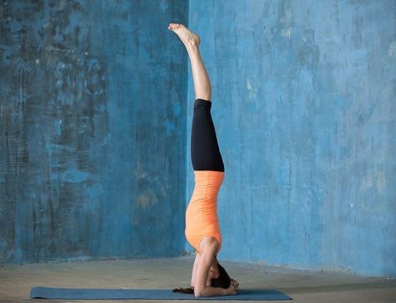 ये एक्सरसाइज करने से आएगा चेहरे पर ग्लो, महंगे प्रोडक्ट्स को कहें बाय-बाय